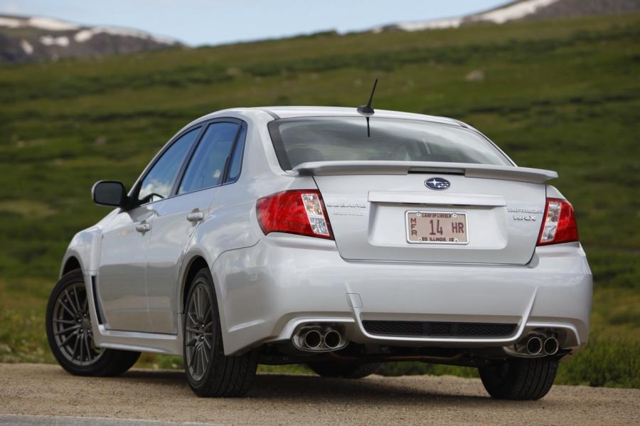  Subaru Impreza WRX Sedan 2011 года  (фото 11 из 34)